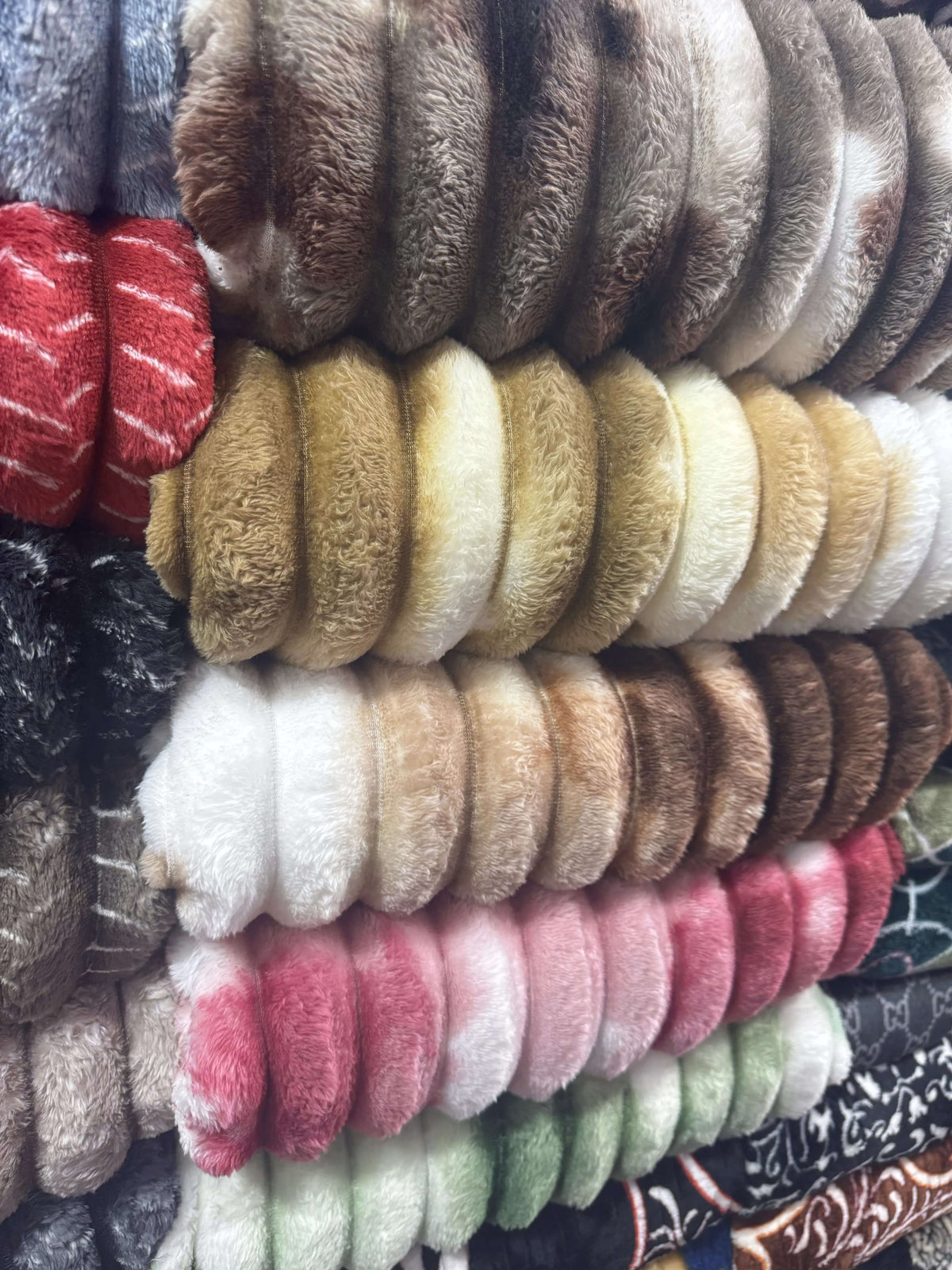 Close-up of the premium rabbit wool fluffy stuff used in our luxury AC blanket.