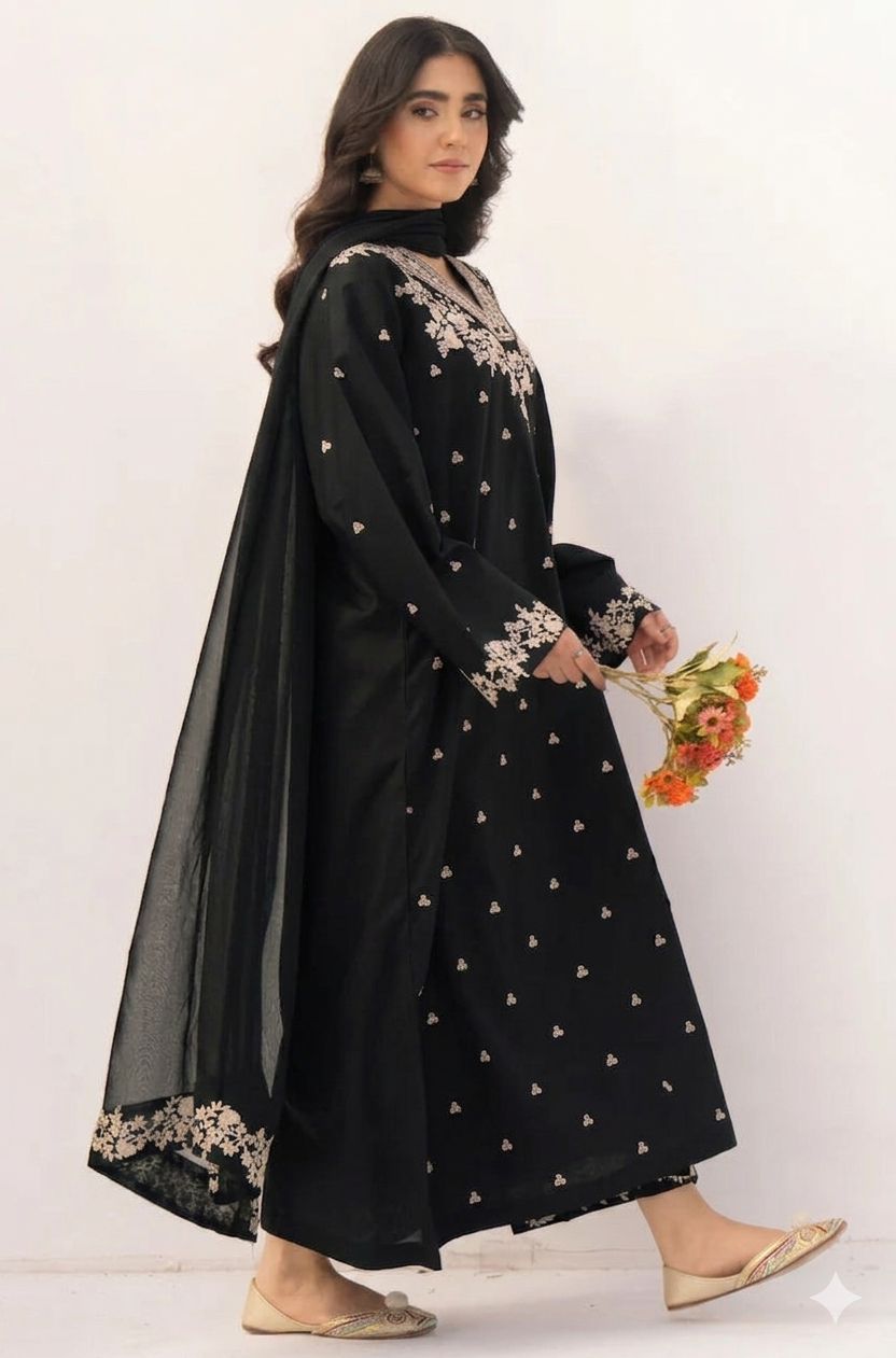 Pezwaan fancy 3pc Lawn Suit 2026