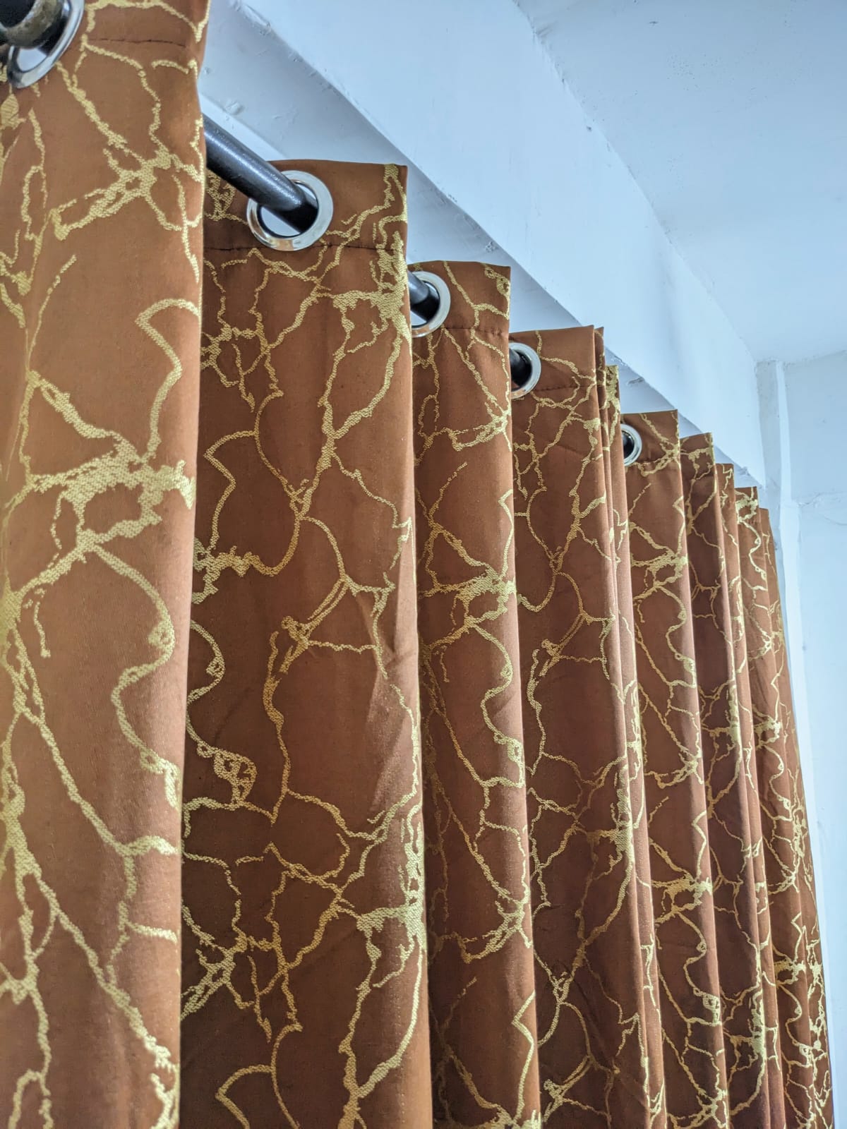 Export Golden Sparkles Jacquard Bedroom Curtains 8x4 Feet with Steel Rings