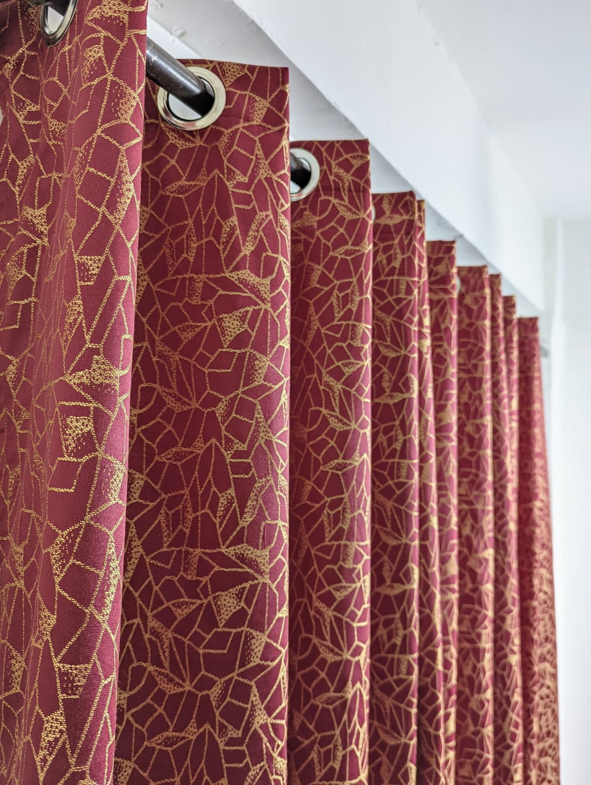 Export Golden Sparkles Jacquard Bedroom Curtains 8x4 Feet with Steel Rings