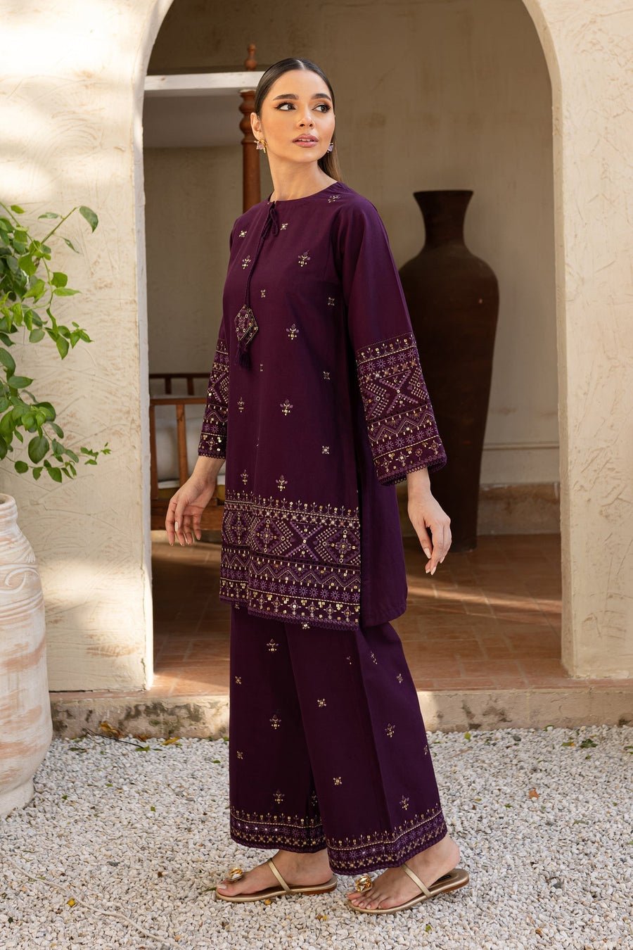 Premium Embroidered Lawn 2PC Collection | Batik