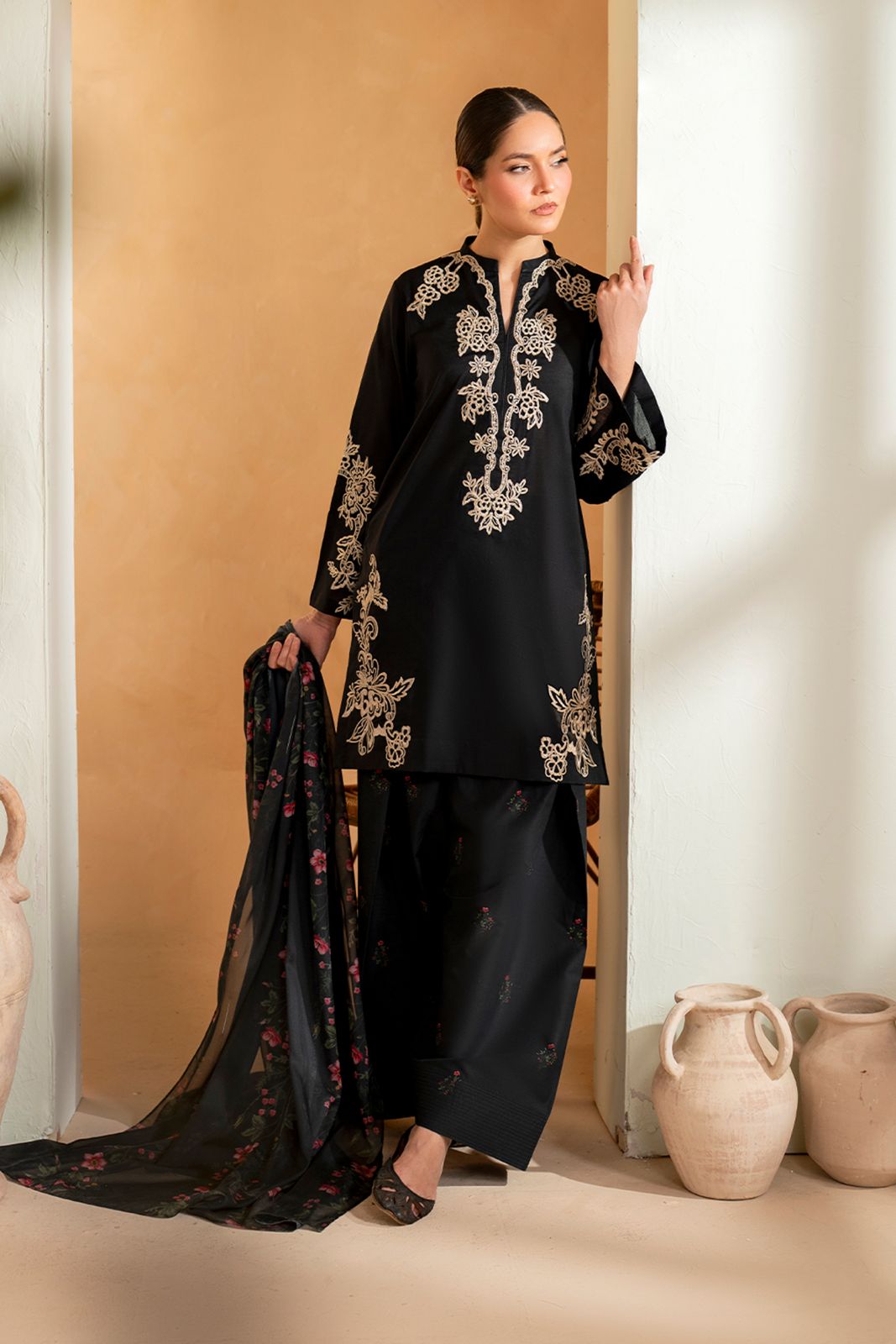 Iznik 3pc Lawn Suit 2026