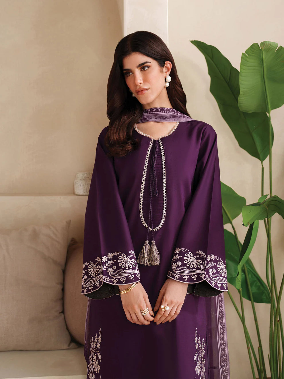 Garnit fancy lawn 3pc Embroidery