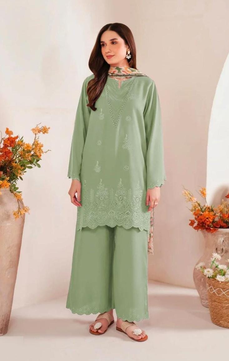 Sapphire 3p Lawn Suit 2026