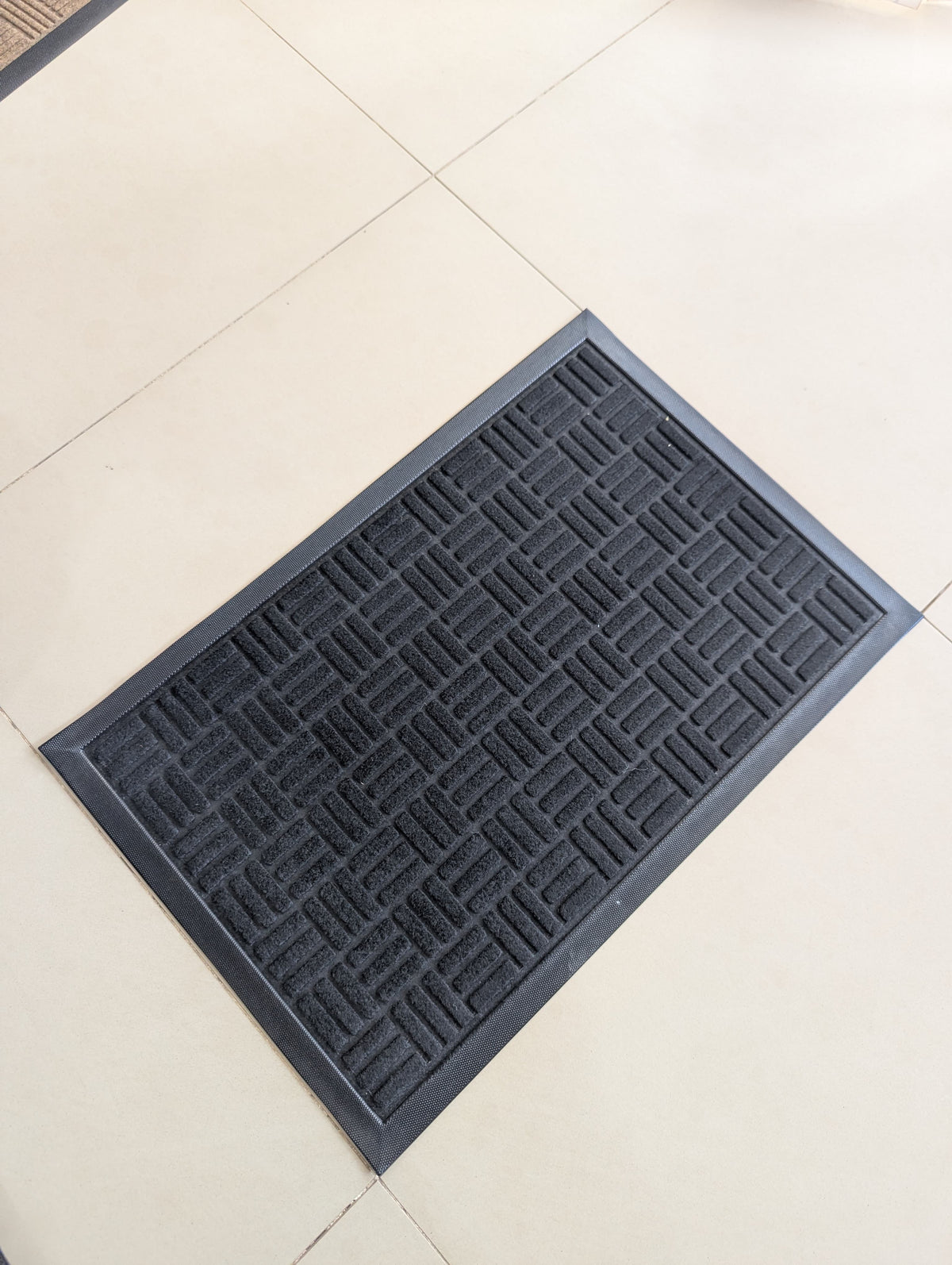 Premium Anti-Slip Heavy-Duty Door Mat – Durable Dirt Trapper for Home & Office