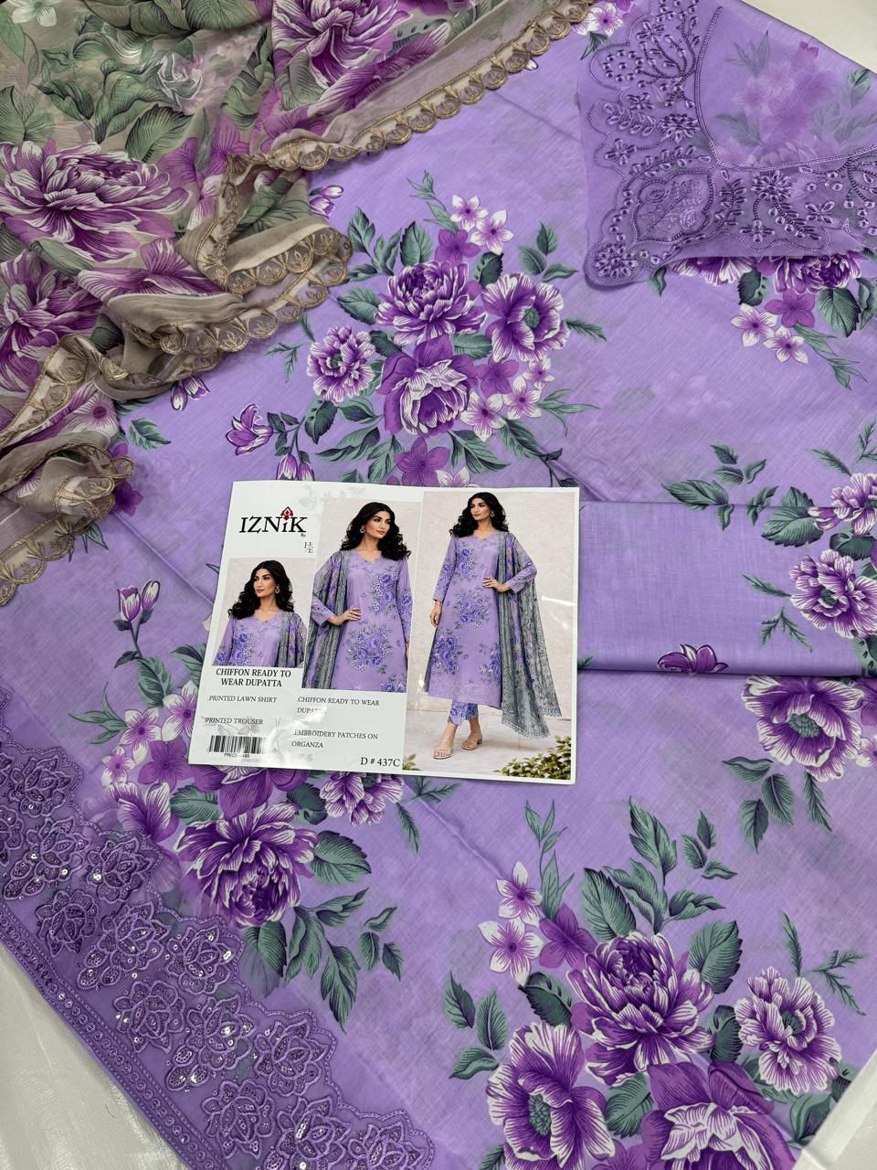 Iznik 3p Lawn Suit 2026