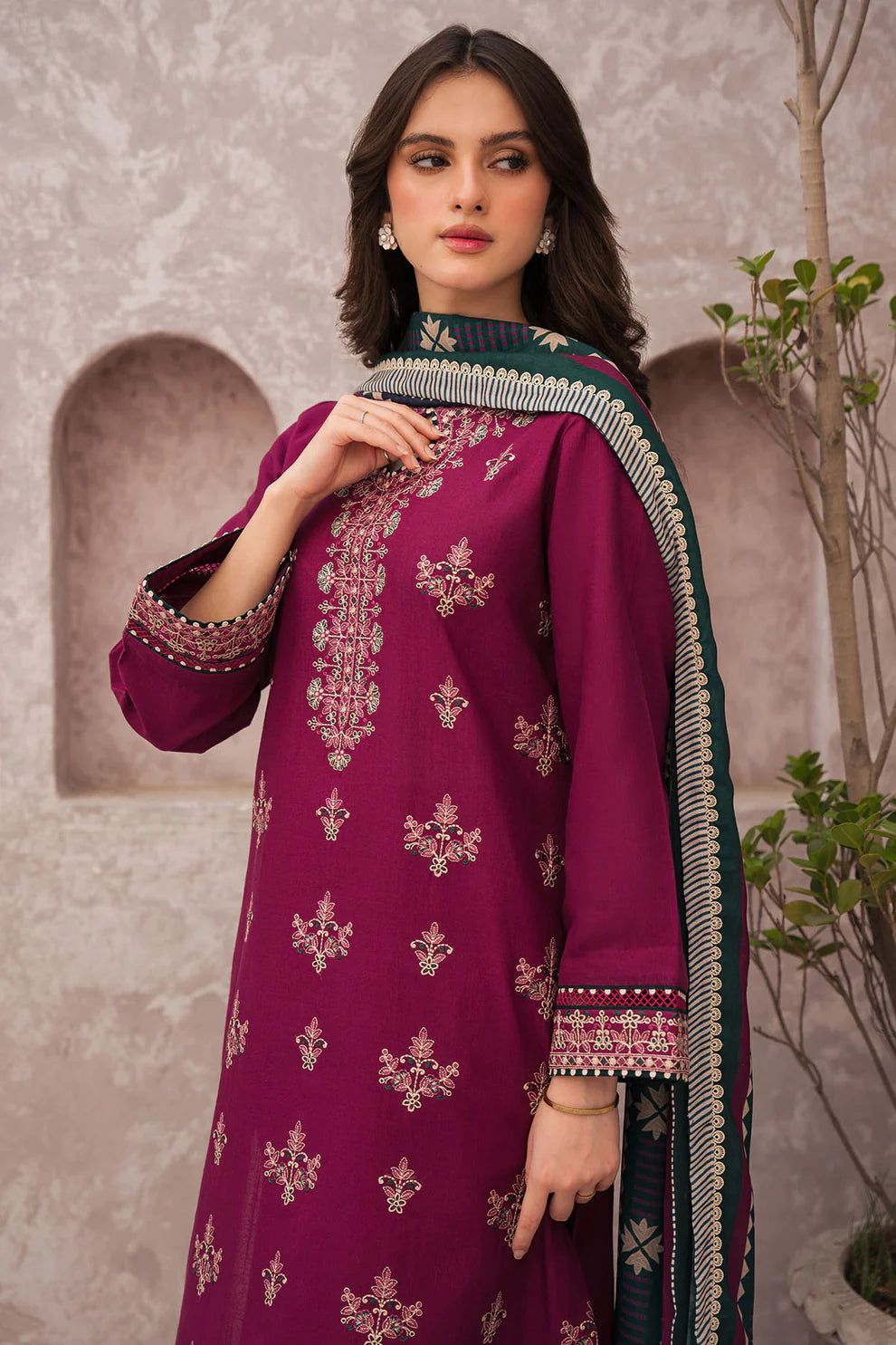 Jazmin 3p Lawn Suit 2026