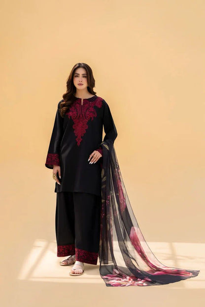 Sapphire 3p Lawn Suit 2026